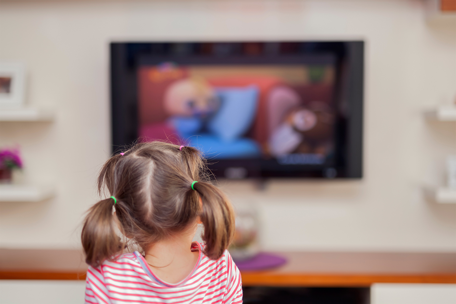 What Is Positive And Negative Effects Of Television